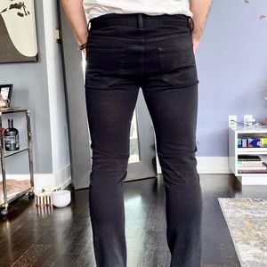 Uniqlo Slim Black Jean 29